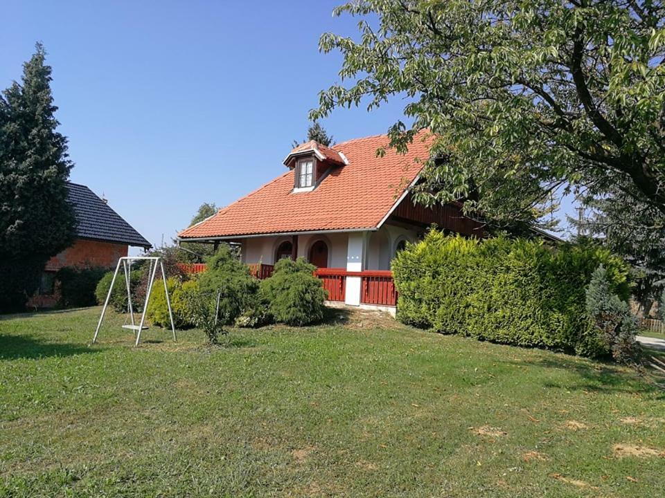 Moj Dom-Toplak Hotel Jursinci Exterior photo